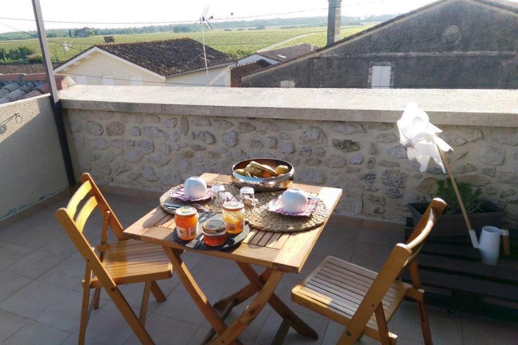 Au Coeur Des Vignobles Bed & Breakfast Saint-Estèphe Dış mekan fotoğraf